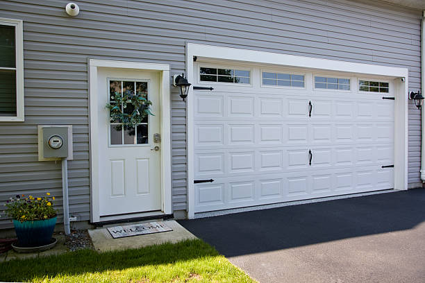 24/7 Emergency Garage Door Panel Replacement experts in Auburn, AL